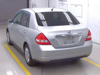 Nissan TIIDA LATIO