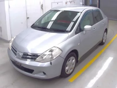 Nissan TIIDA LATIO