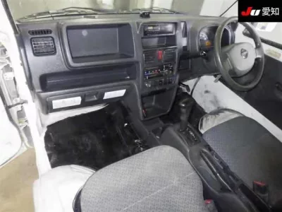 Nissan CLIPPER TRUCK