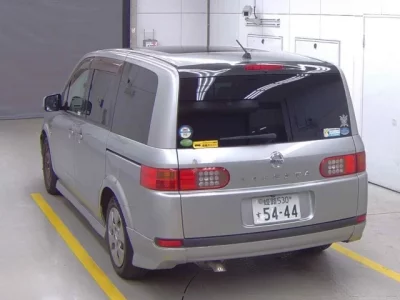Nissan LAFESTA