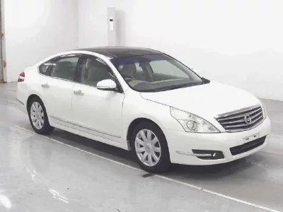 Nissan TEANA
