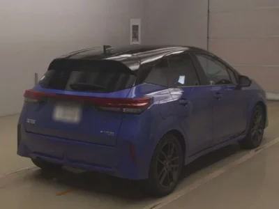 Nissan AURA