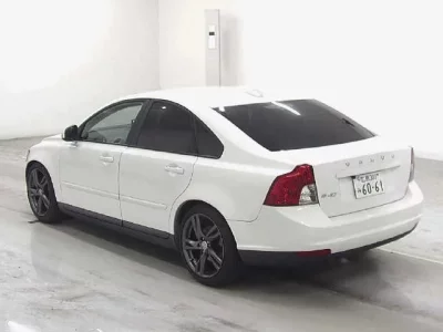 Volvo S40