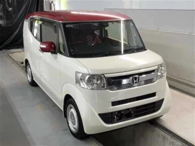 Honda N BOX SLASH
