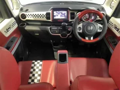 Honda N BOX SLASH