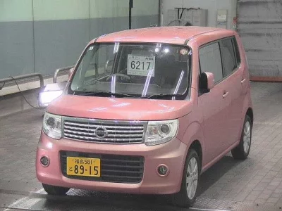 Nissan MOCO