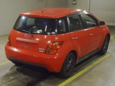 Toyota IST