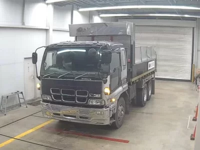 Isuzu TRUCK