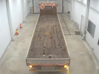 Isuzu TRUCK