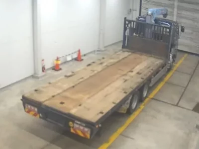 Isuzu TRUCK