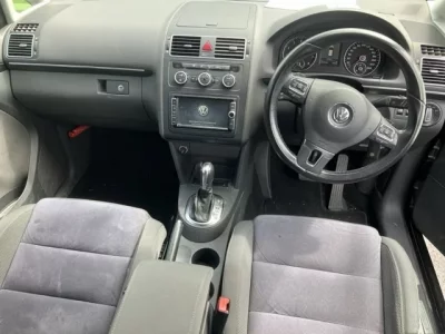 Volkswagen GOLF TOURAN
