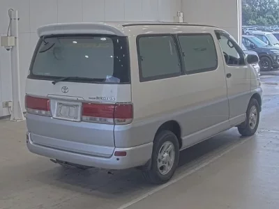 Toyota HIACE REGIUS