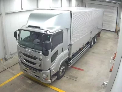 Isuzu TRUCK
