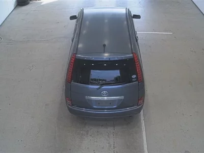 Toyota ISIS