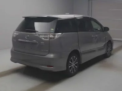 Toyota ESTIMA HYBRID