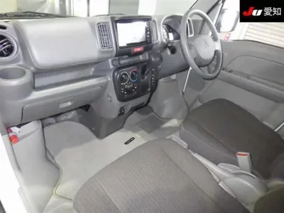 Mitsubishi MINICAB VAN