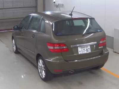 Mercedes-Benz B CLASS