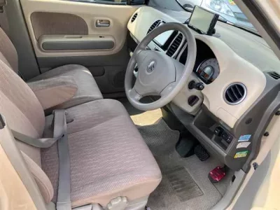 Suzuki MRWAGON