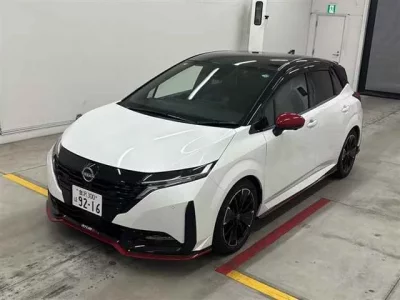 Nissan AURA