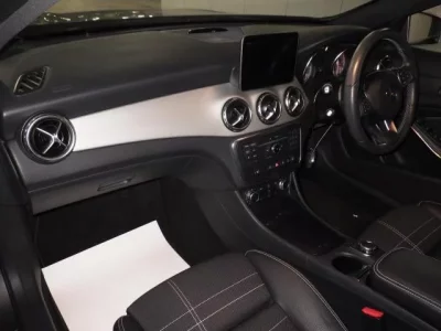 Mercedes-Benz GLA CLASS