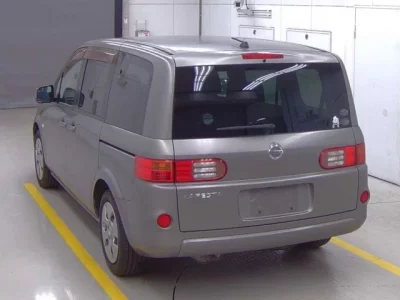Nissan LAFESTA