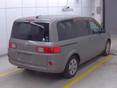 Nissan LAFESTA