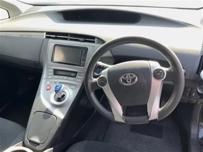 Toyota PRIUS PHV