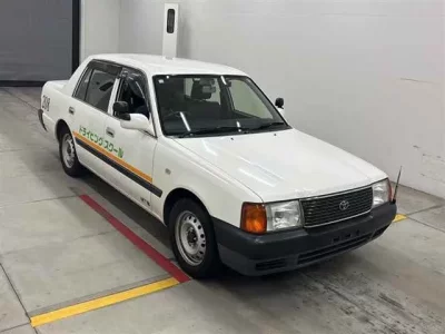 Toyota CROWN COMFORT