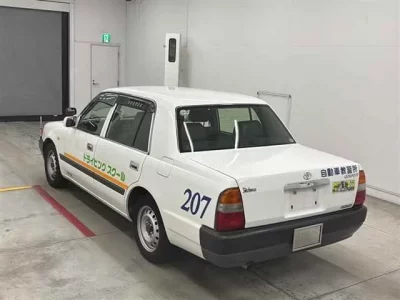 Toyota CROWN COMFORT