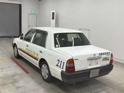 Toyota CROWN COMFORT