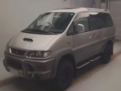 Mitsubishi DELICA