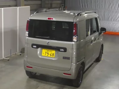 Suzuki SPACIA BASE