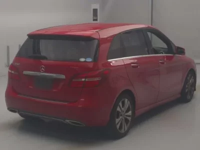 Mercedes-Benz B CLASS