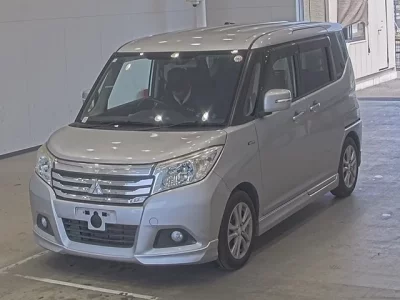 Mitsubishi DELICA D2