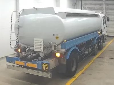 Isuzu TRUCK