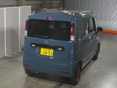 Suzuki SPACIA BASE