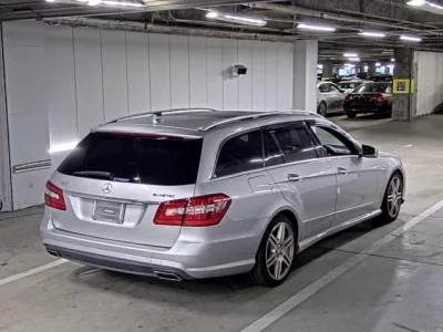Mercedes-Benz E CLASS WAGON