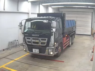 Isuzu TRUCK