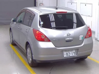 Nissan TIIDA