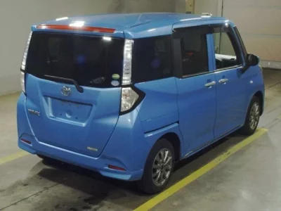 Toyota TANK