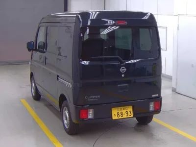 Nissan CLIPPER VAN