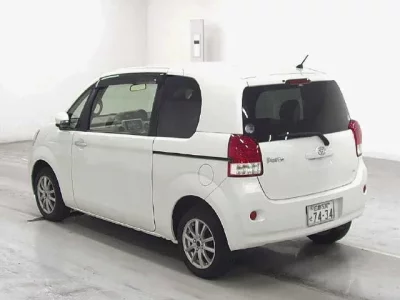 Toyota PORTE