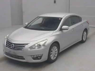 Nissan TEANA