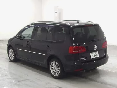 Volkswagen GOLF TOURAN