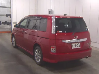 Toyota ISIS