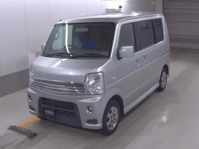Nissan CLIPPER RIO