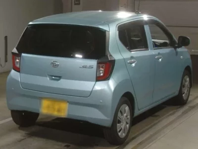 Daihatsu MIRA E S