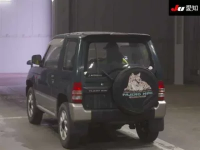 Mitsubishi PAJERO MINI