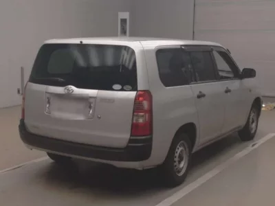 Toyota SUCCEED