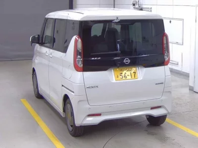 Nissan ROOX